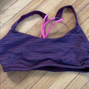 Lululemon sports bra